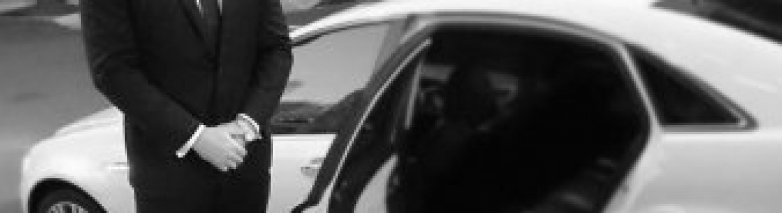 Why You Should Prefer Chauffeured Car Services Over Taxi Services!